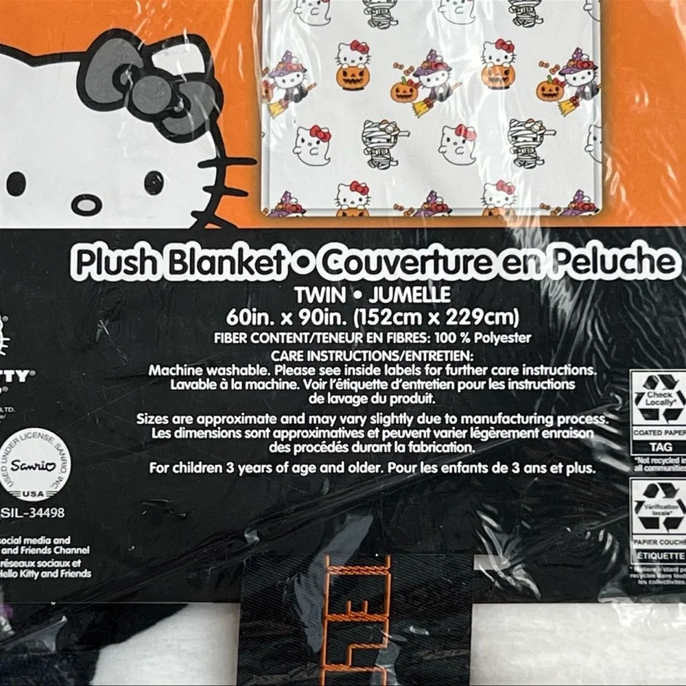 Hello Kitty Trick or Treat Halloween Blanket ~NEW~ Twin